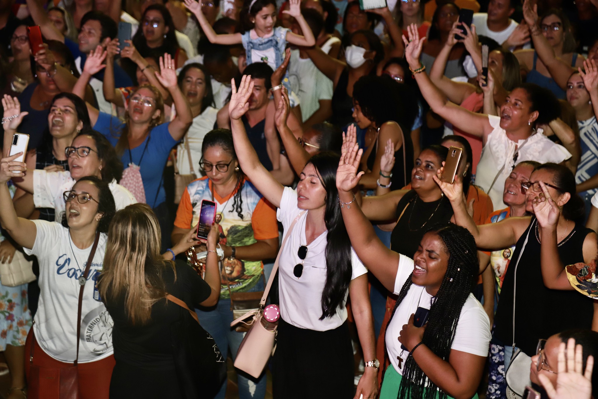 Shows cristãos emocionam público no último dia da festa do padroeiro de Lauro de Freitas 2023