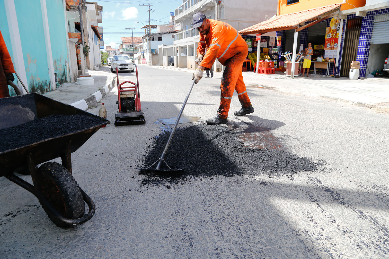 Prefeitura de Lauro de Freitas inicia mutiro de servios nos bairros nesta quarta-feira (8)