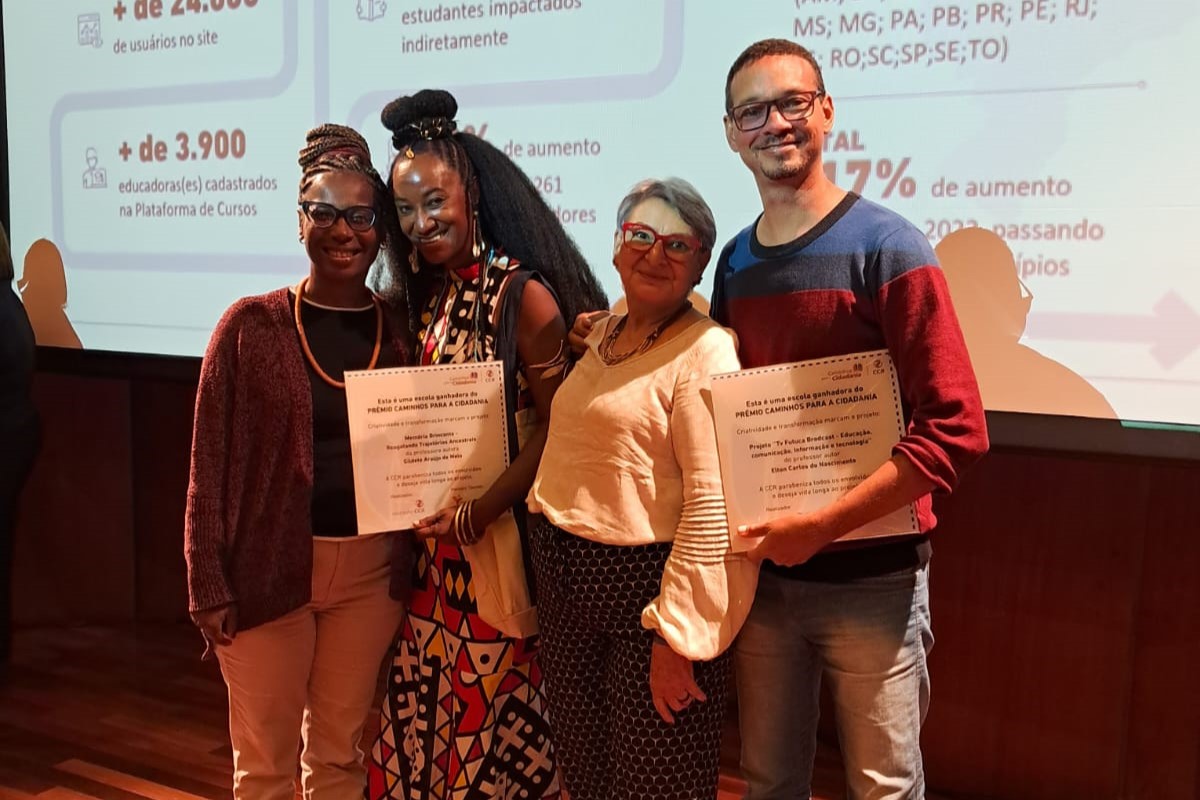 Educadores de Lauro de Freitas recebem prmio 'Caminhos para a Cidadania' da CCR