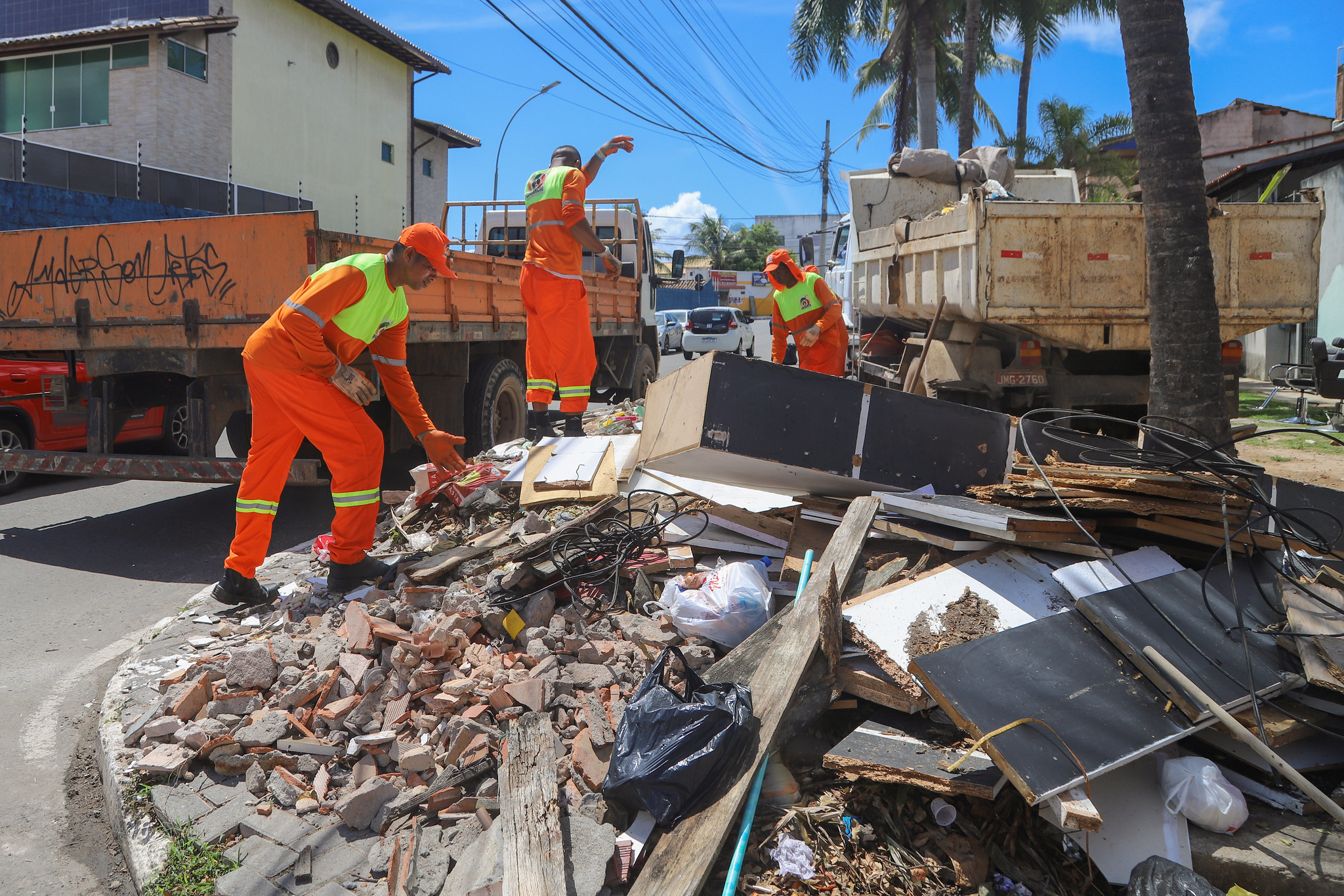 Opera��o Cidade Limpa: Prefeitura recolhe mais de 574 toneladas de res�duos das ruas