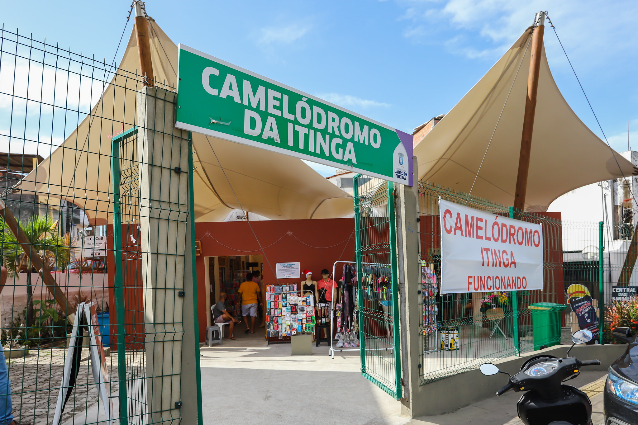 Camel�dromo da Itinga garante mais conforto e seguran�a para ambulantes e clientes