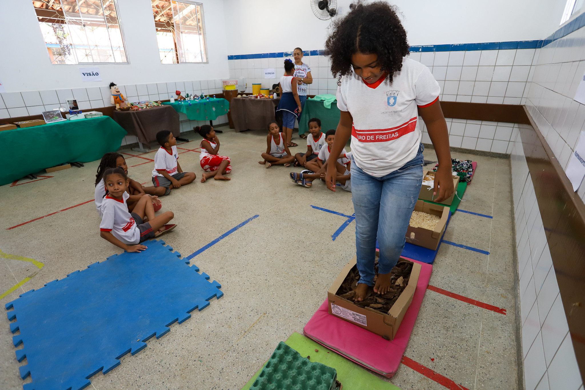 Mostra de Trabalhos do AEE destaca desenvolvimento sensorial na Escola Paulo Malaquias em Port�o 