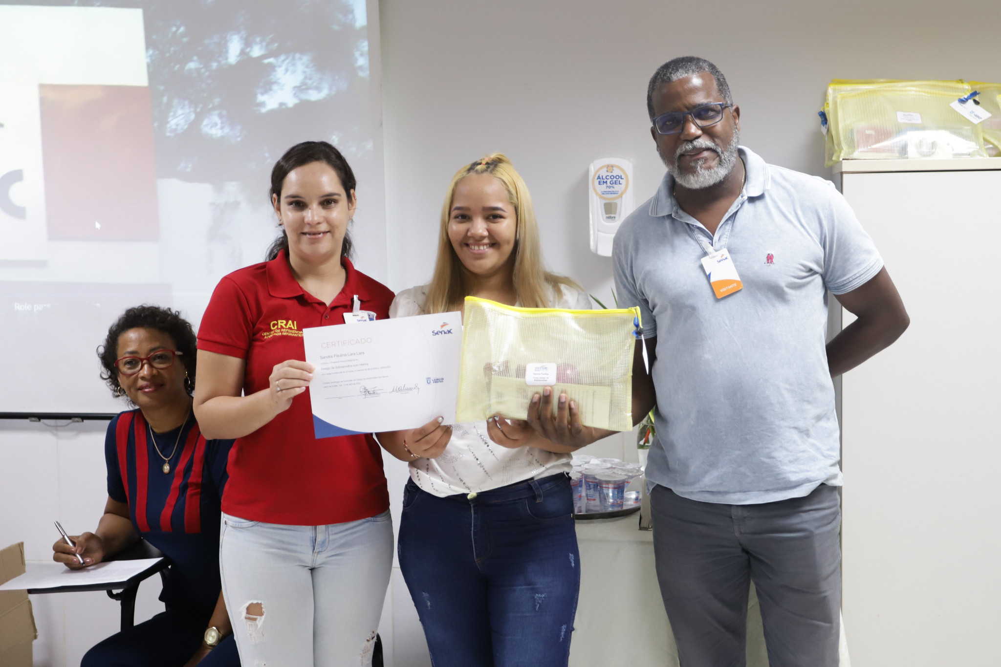 Assistidos do CRAI Lauro de Freitas recebem certificados de cinco cursos profissionalizantes