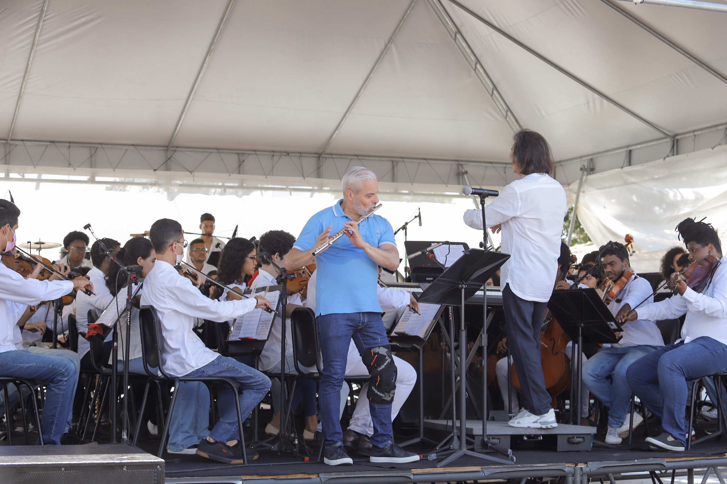 NEOJIBA implanta N�cleo de Pr�tica Musical em Lauro de Freitas com mais de 200 jovens beneficiados
