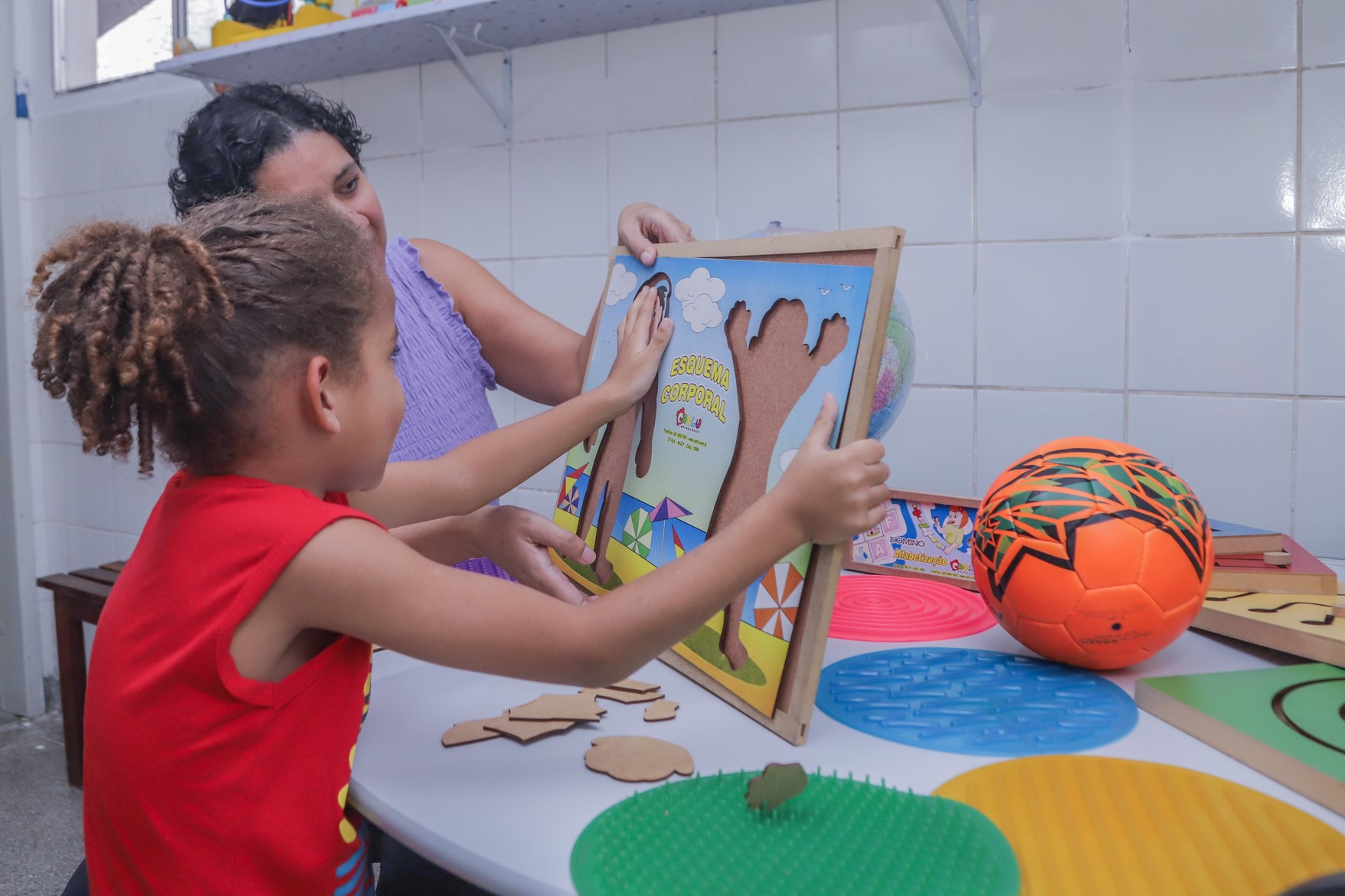Prefeitura de Lauro de Freitas entrega mais quatro salas de Atendimento Educacional Especializado nesta quinta-feira (14)
