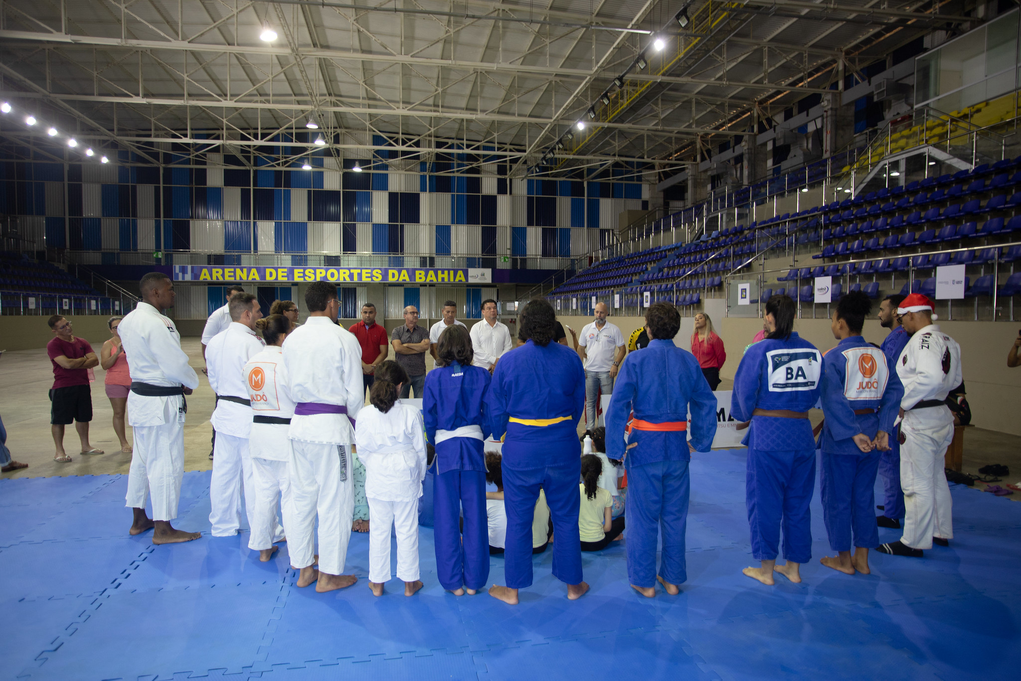 Aulas de artes marciais iniciam na Arena de Esportes da Bahia em Lauro de Freitas