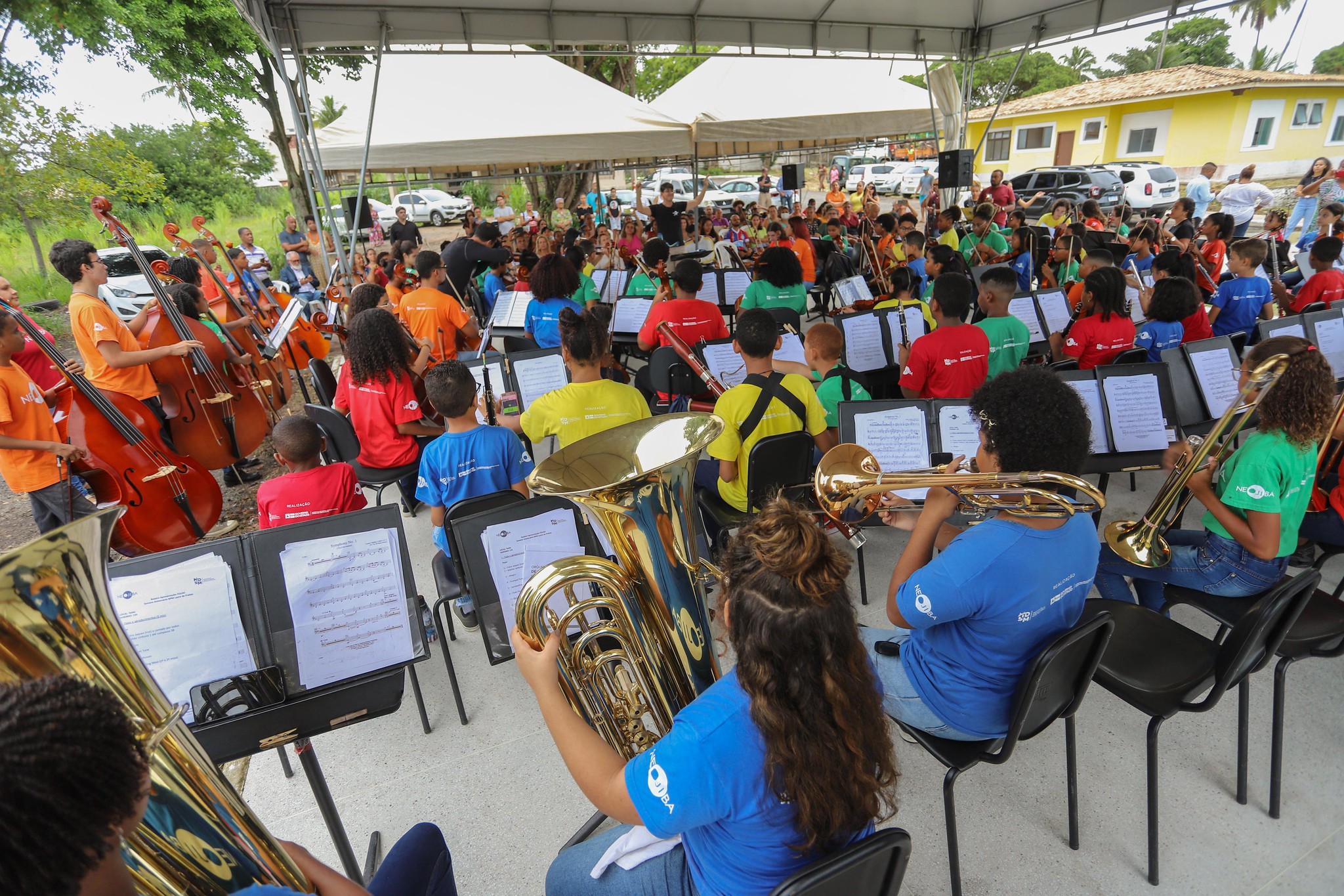 Alunos celebram um ano do N�cleo NEOJIBA Lauro de Freitas com apresenta��o orquestral 