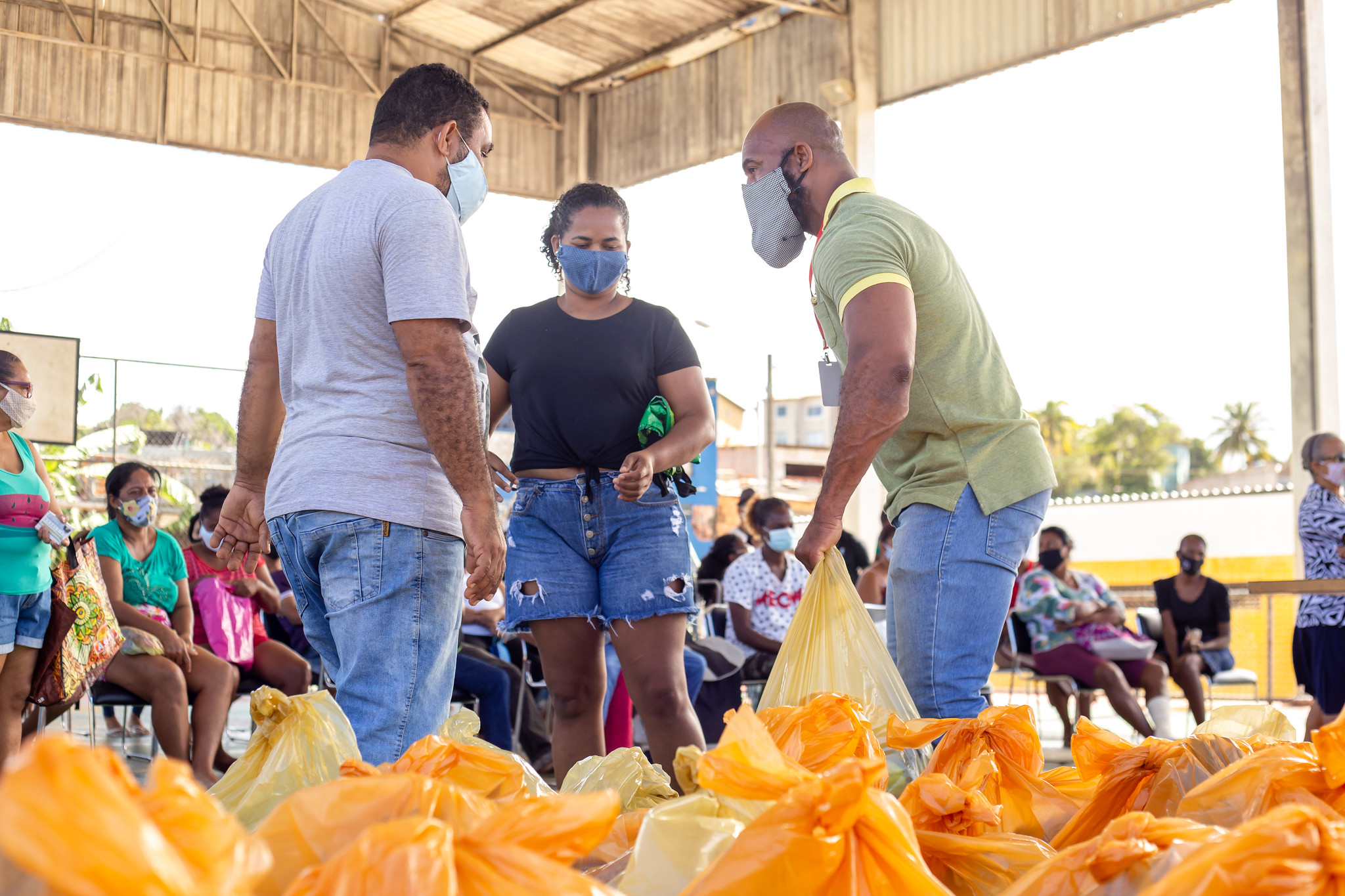 Dia Mundial da Alimenta��o: programa de seguran�a alimentar da Prefeitura beneficia a popula��o de Lauro de Freitas