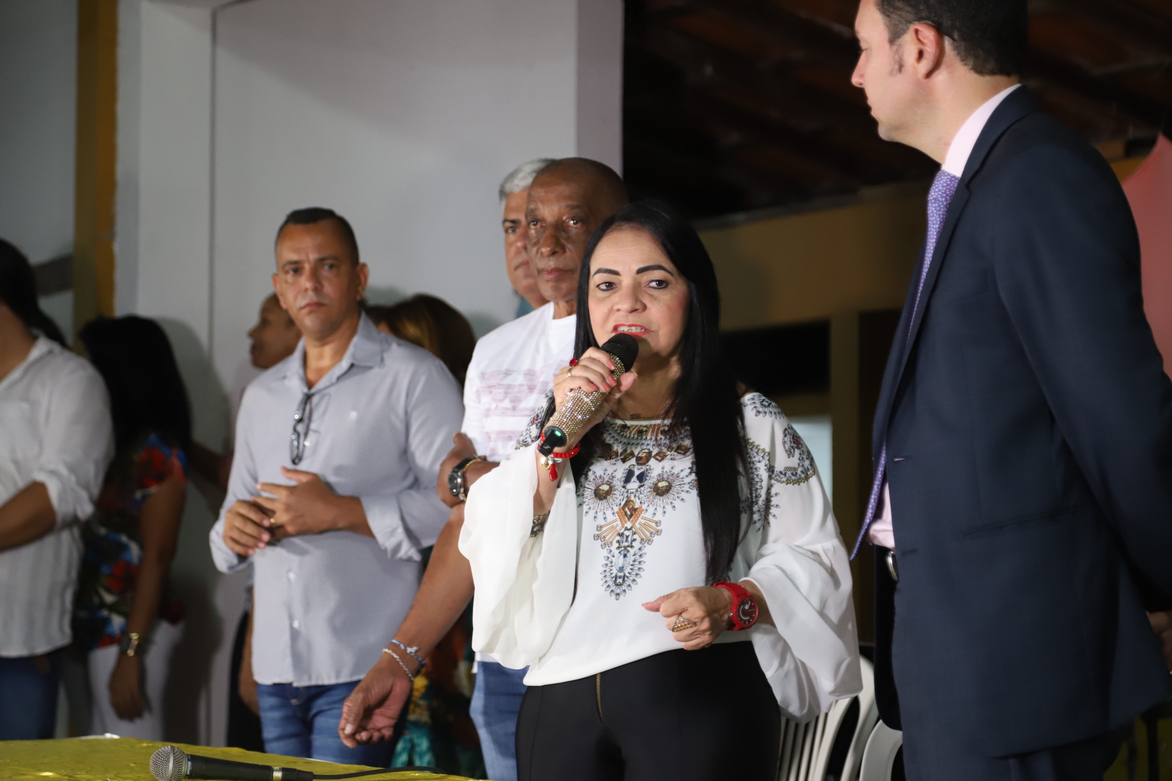 Prefeitura de Lauro de Freitas cumpre acordo de rateio de parte dos precat�rios do FUNDEF