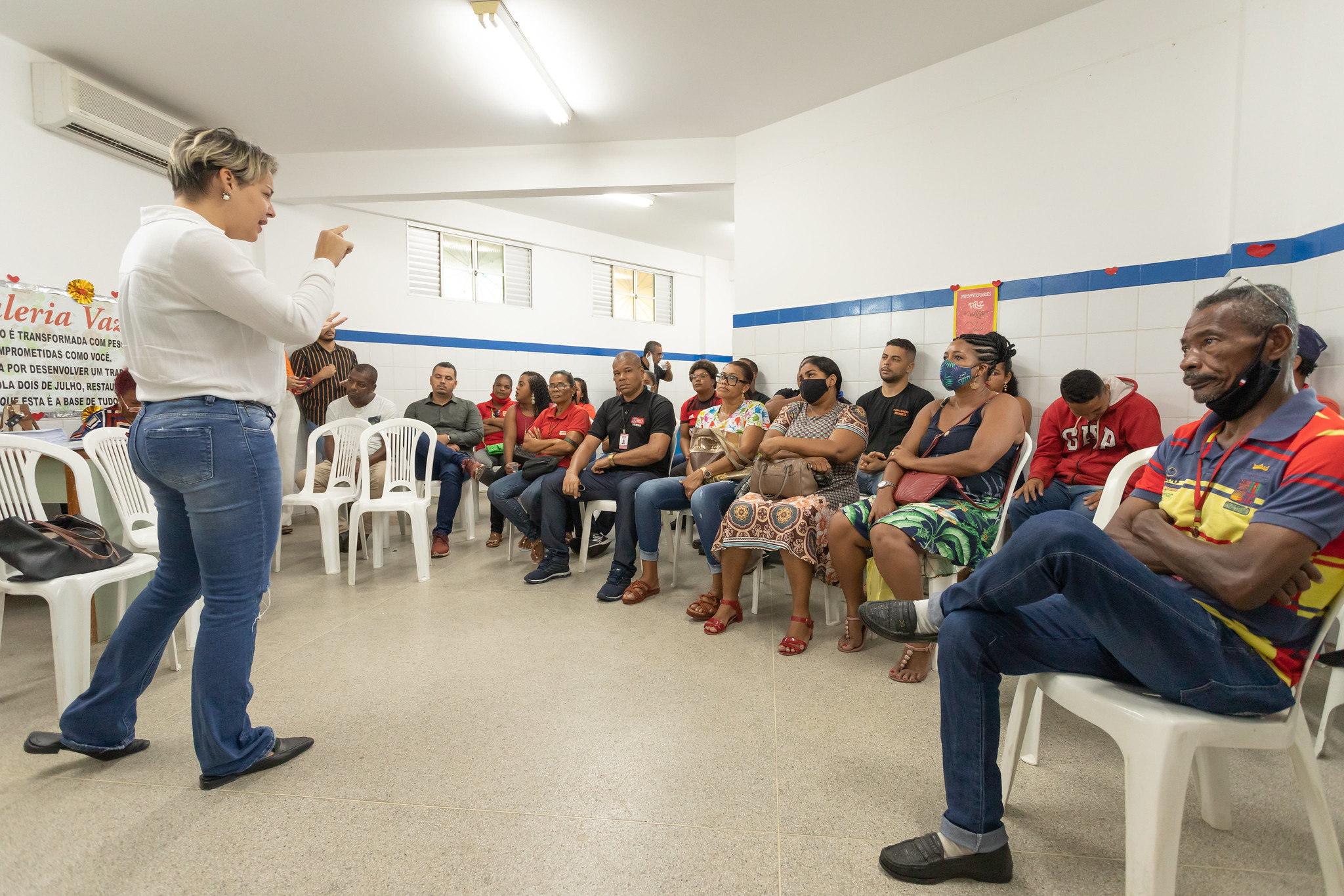 Maio Amarelo: profissionais do transporte escolar de Lauro de Freitas participam de forma��o com foco na seguran�a