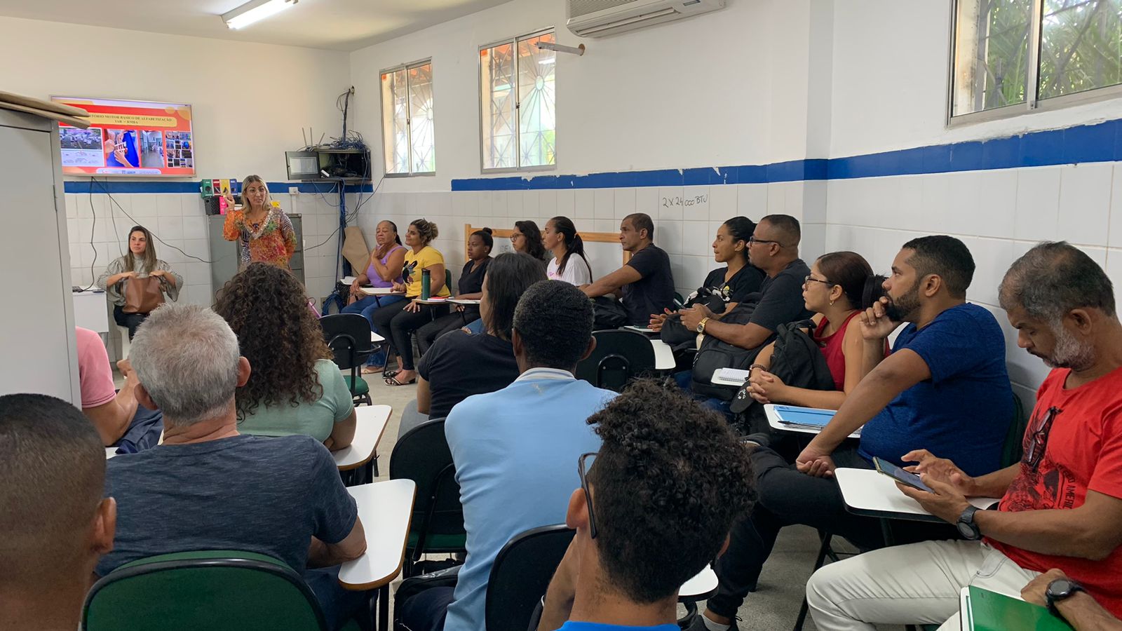Professores de Educao Fsica de Lauro de Freitas se capacitam em evento promovido pela SEMED