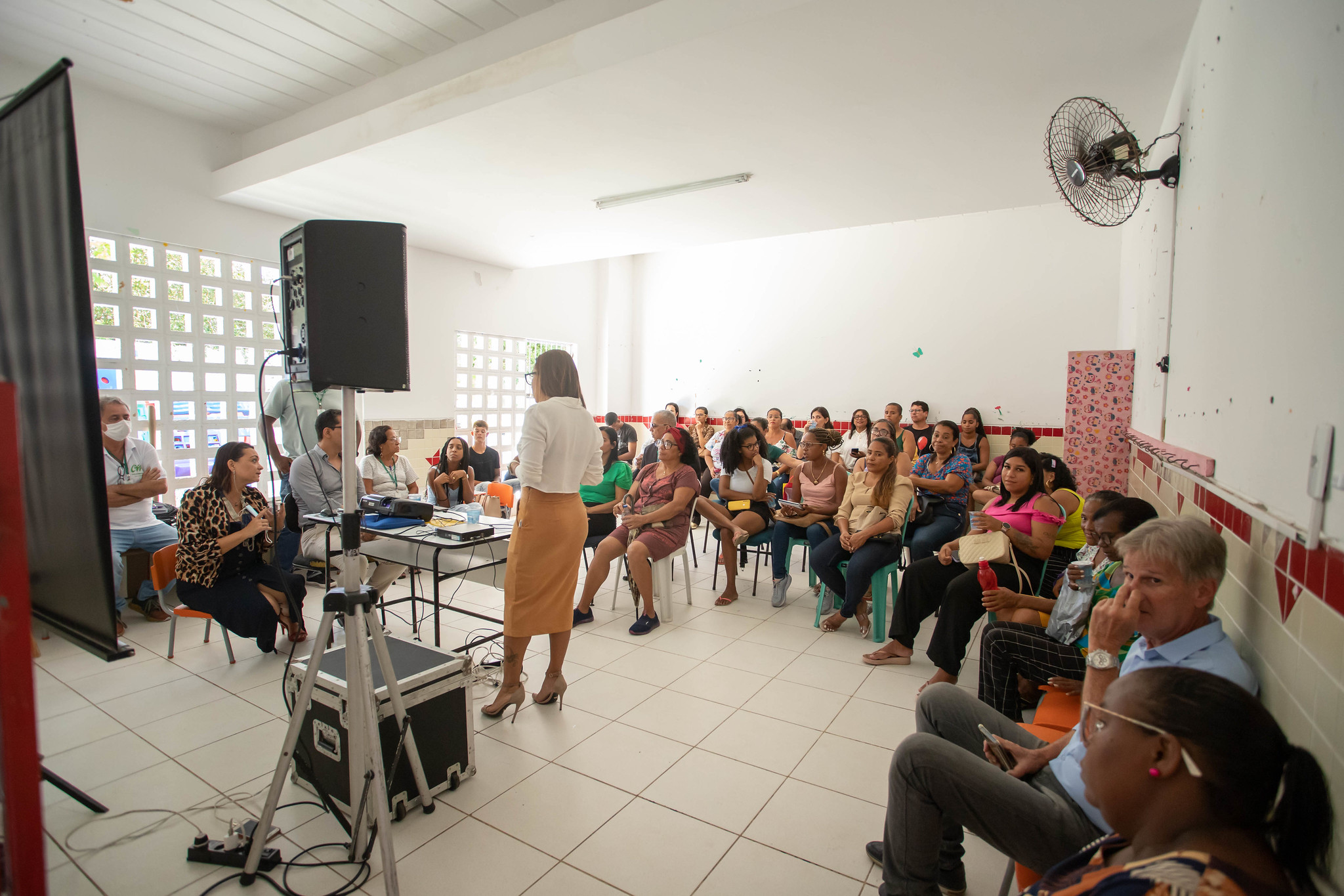 Moradores do centro participam da abertura das Pr�-Confer�ncias de Sa�de de Lauro de Freitas
